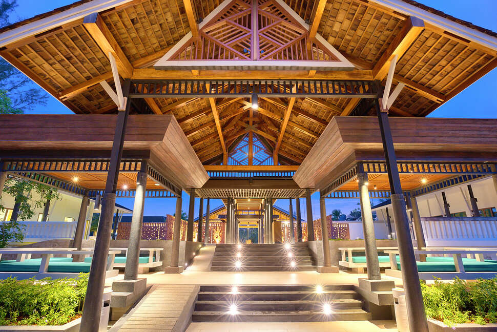 Een foto van Outrigger Khao Lak Beach Resort