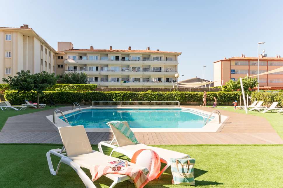 Een foto van het zwembad bij Pierre & Vacances Residence Estartit Playa