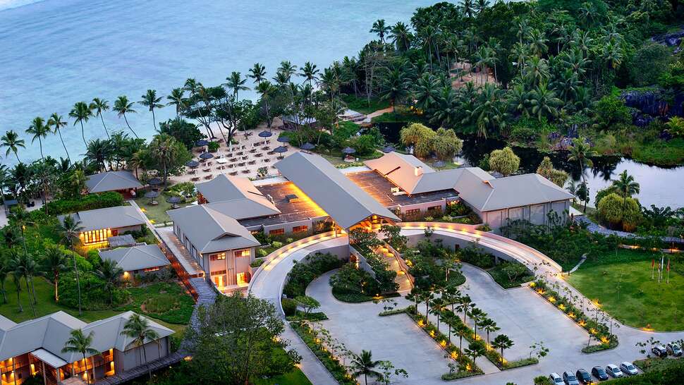 Een foto van de buitenkant van Kempinski Seychelles Resort