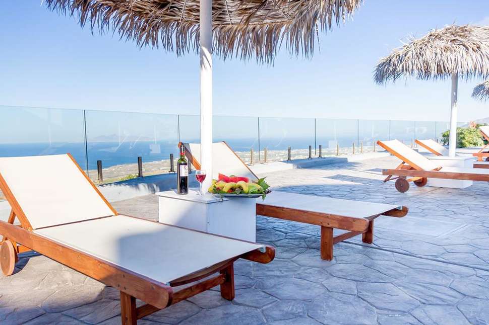 Een foto van het terras bij Splendour Resort
