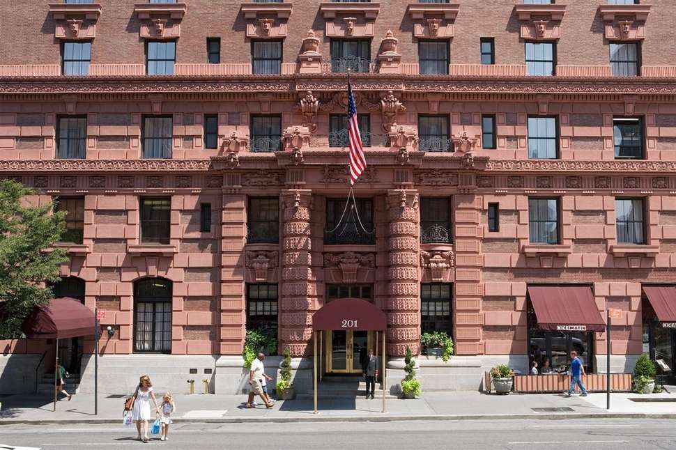 Ein Foto The Lucerne Hotel