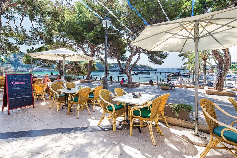 Ein Foto von der Terrasse im THB Felip