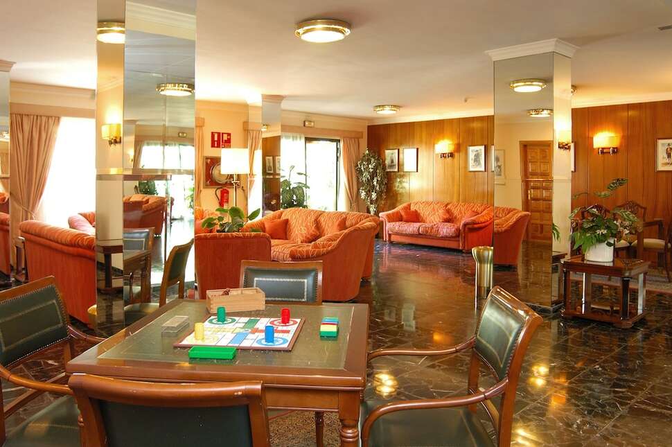 Een foto van het interieur van Hotel Don Manolito