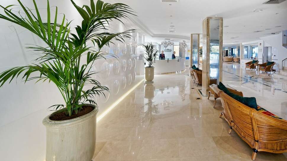 Een foto van het interieur van Bull Hotel Dorado Beach