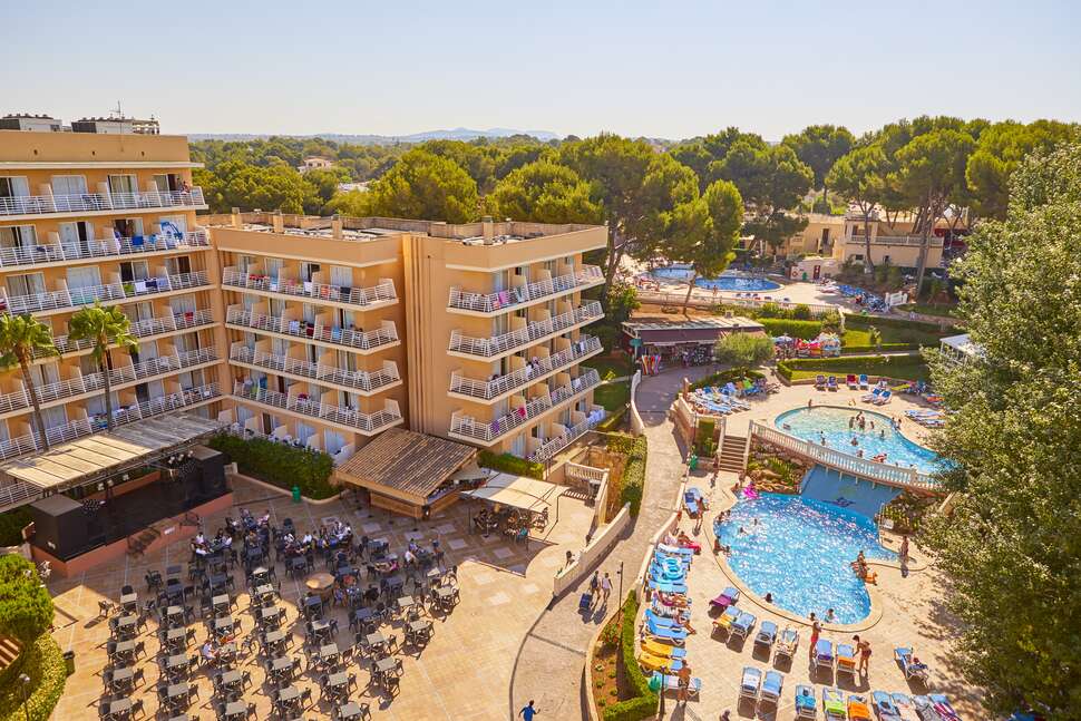 Een foto van het zwembad bij Palma Bay Club Resort & Annex