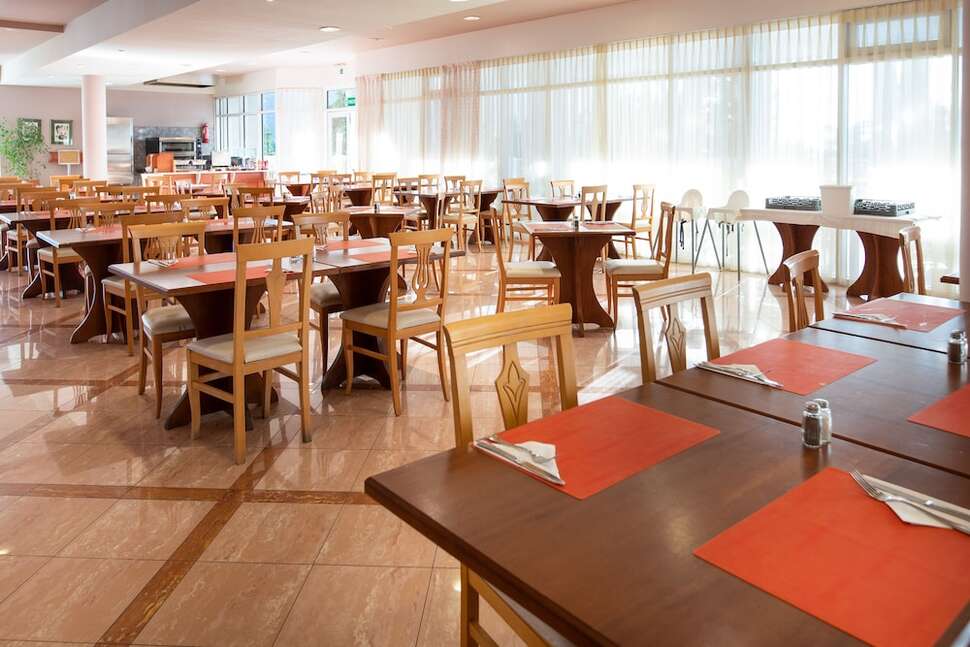 Een foto van Sovereign Beach Hotel