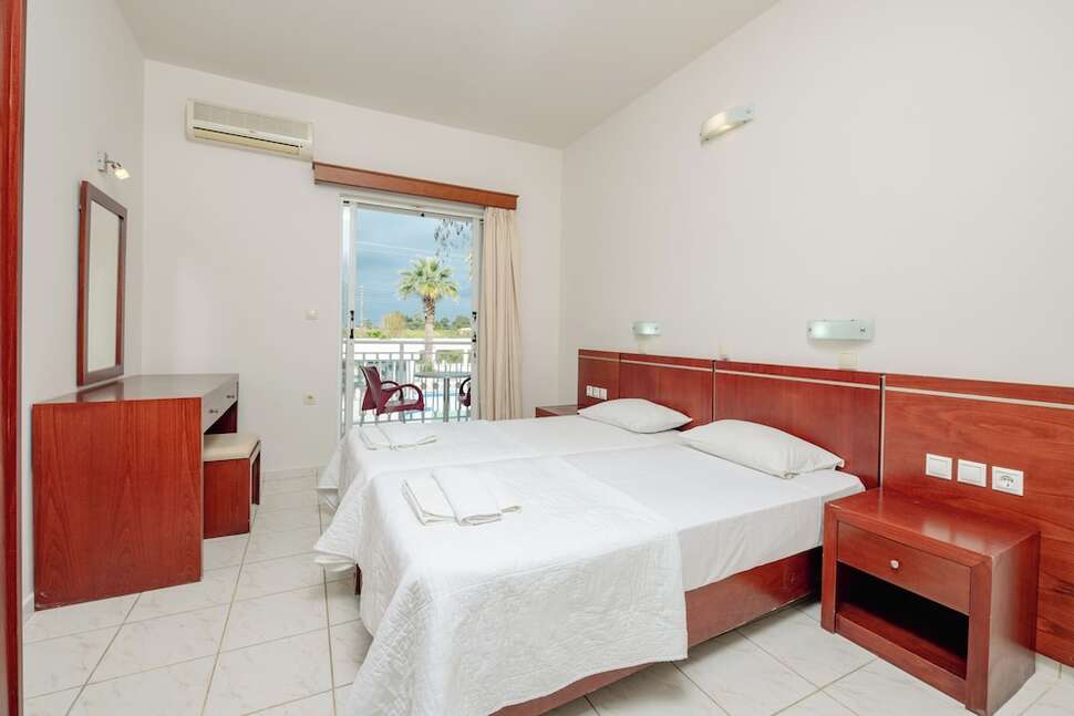 Ein Foto Canadian Hotel