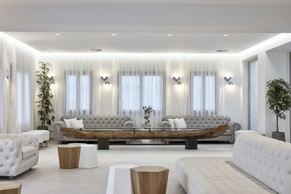 Een foto van het interieur van Costa Grand Resort & Spa