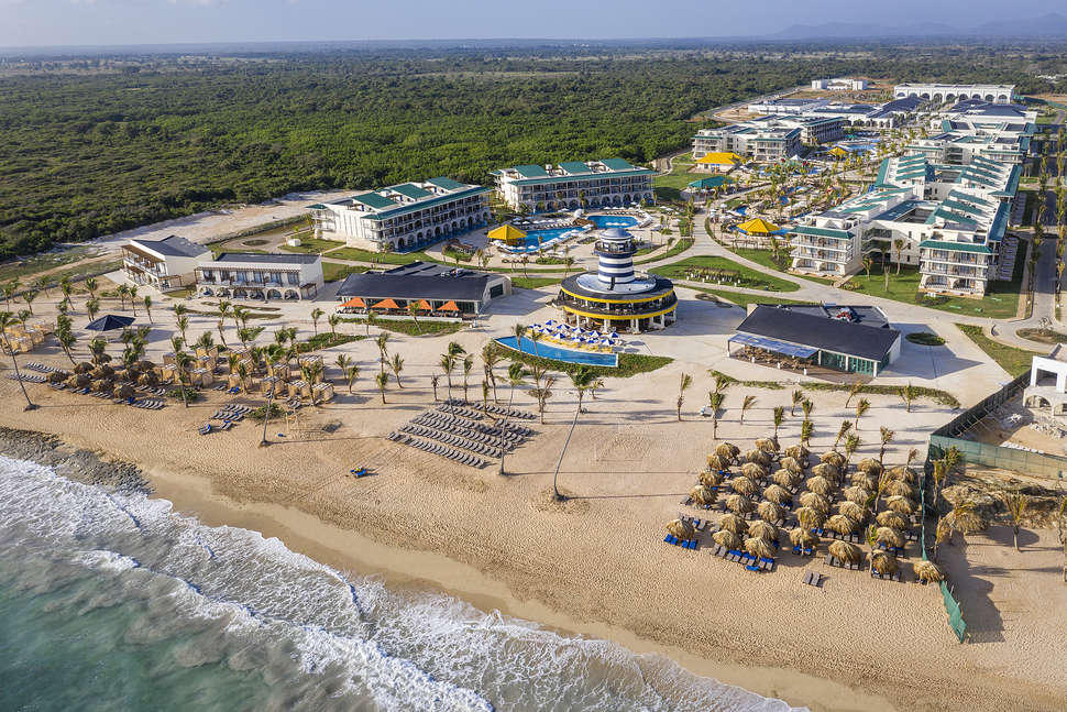 Een foto van het strand bij Ocean El Faro El Beso