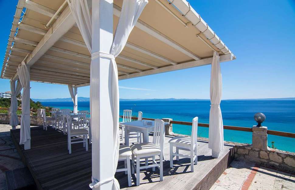 Ein Foto von den Einrichtungen im Blue Bay Hotel Afytos