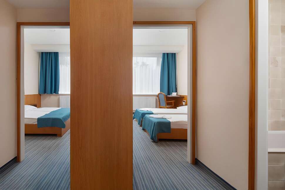 Ein Foto Hotel Benczur