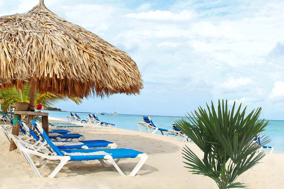 Een foto van het strand bij Tryp by Wyndham Aruba