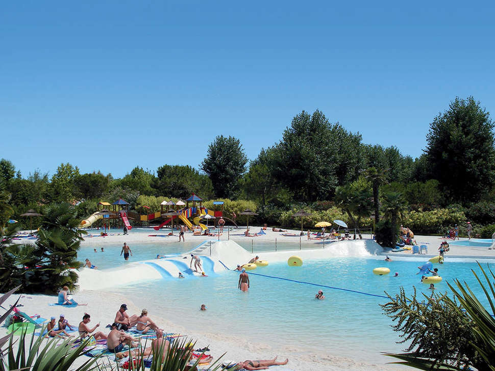 Een foto van het zwembad bij Camping Union Lido