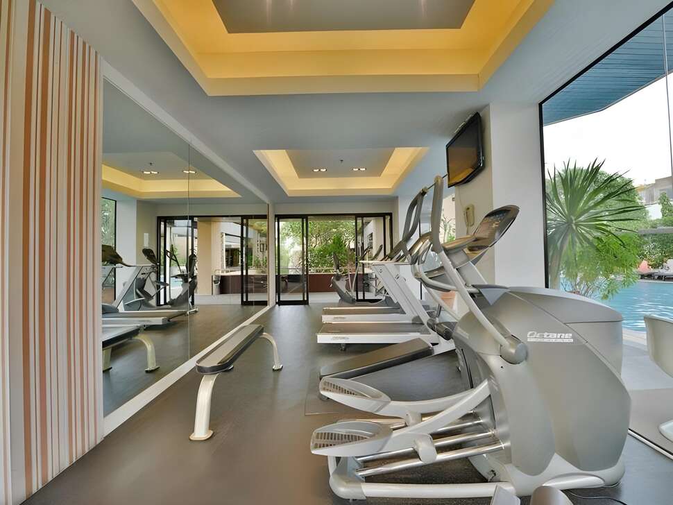 Ein Foto Admiral Suites Bangkok