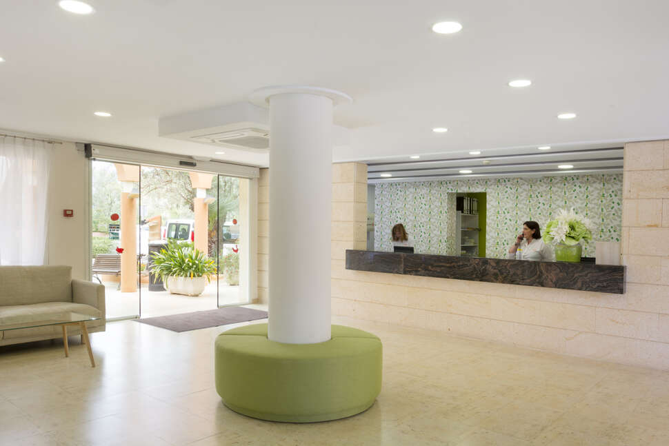 Een foto van het interieur van Cabot Club Torreblanca