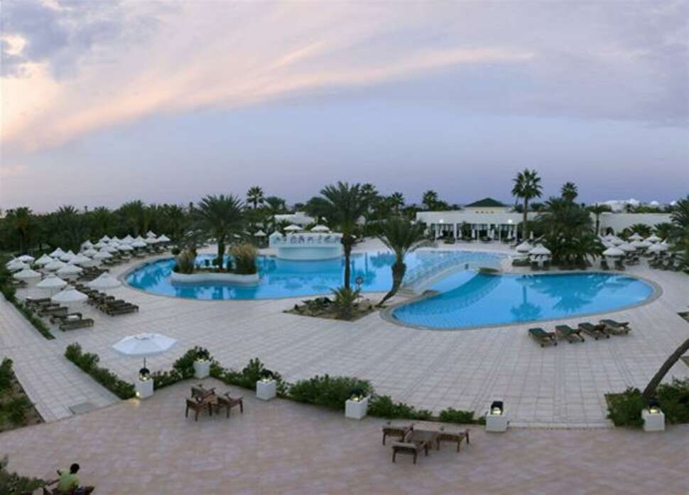 Ein Foto vom Pool im Yadis Djerba Golf Thalasso & Spa