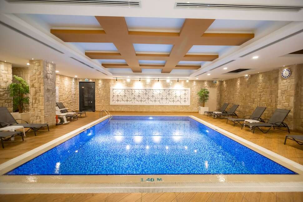 Een foto van het zwembad bij Sunprime C-Lounge