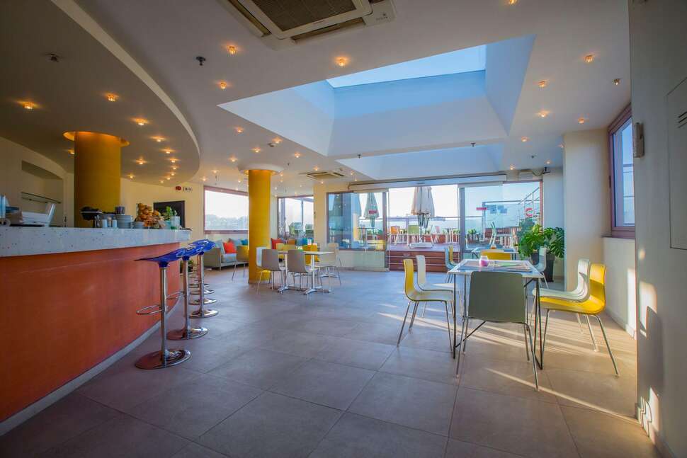Een foto van de faciliteiten bij Novus City Hotel