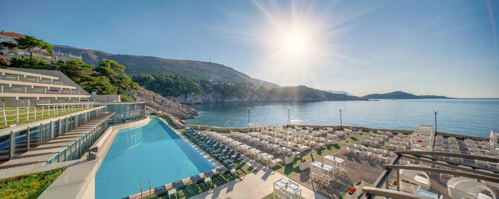Een foto van het zwembad bij Rixos Premium Dubrovnik Hotel