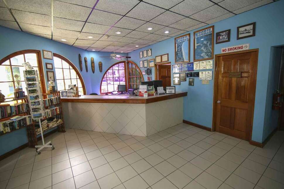 Een foto van het interieur van CocoLaPalm A Seaside Resort
