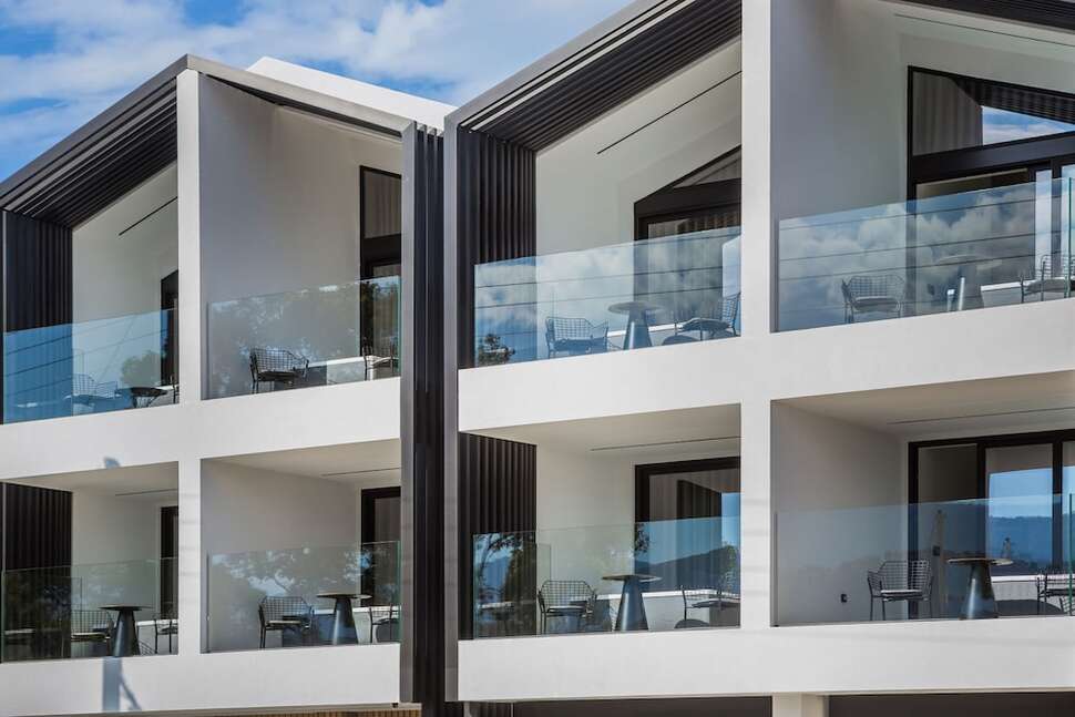 Een foto van de buitenkant van Canale Hotel & Suites