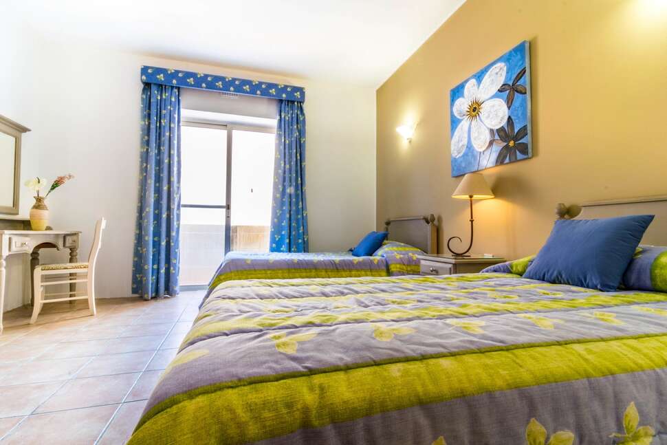 Ein Foto Ta Frenc Apartments
