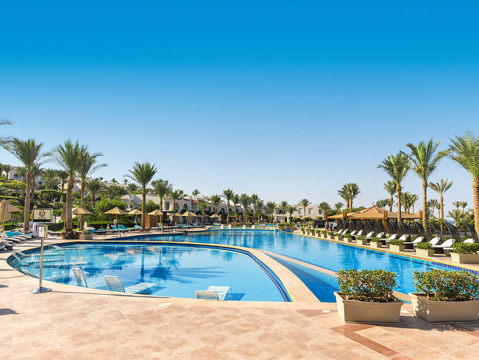 Een foto van het zwembad bij Sunrise Montemare Resort