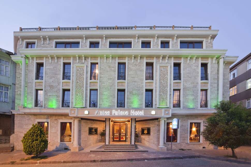 Ein Foto von der Außenansicht des Antea Palace Hotel & Spa