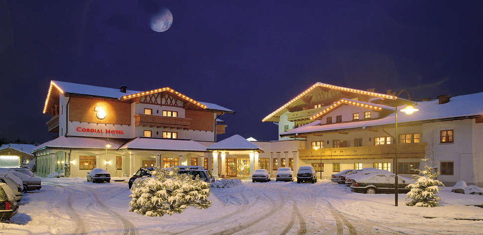 Een foto van de buitenkant van Lisi Family Hotel