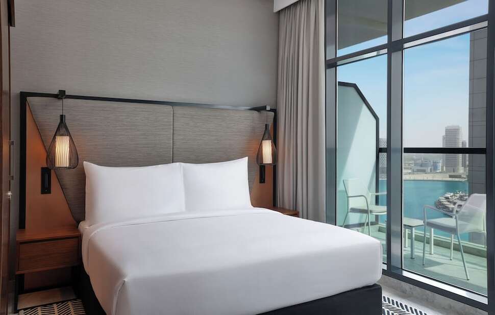 Ein Foto The First Collection Waterfront A Tribute Portfolio Hotel