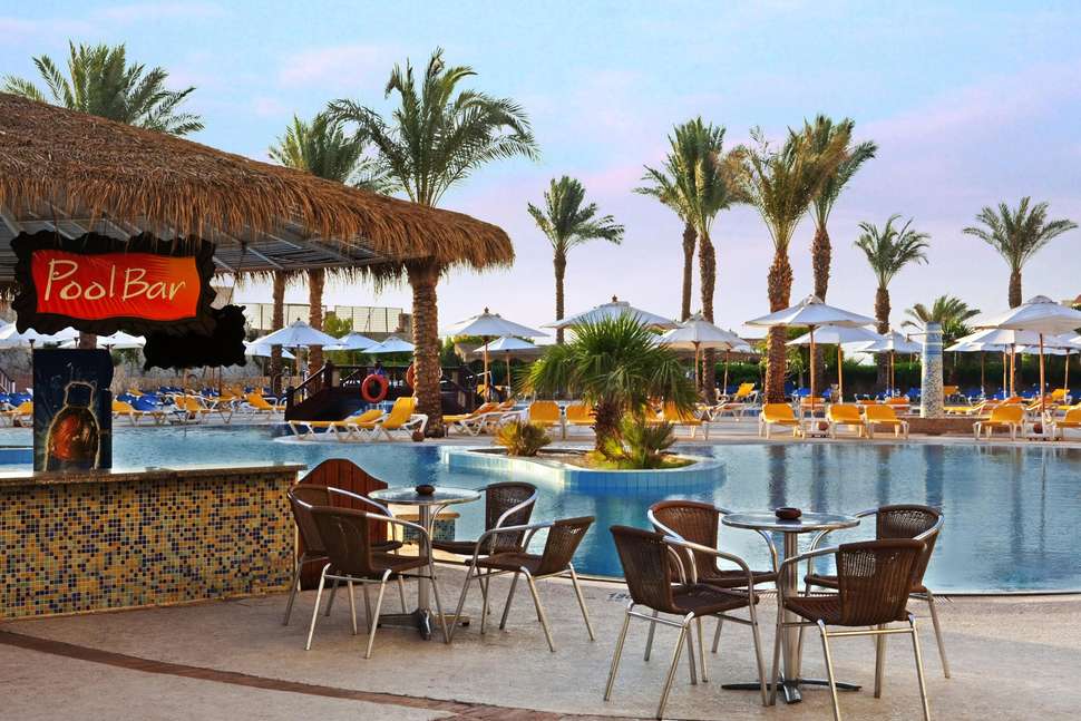 Een foto van het zwembad bij DoubleTree by Hilton Sharm El Sheikh Sharm Bay