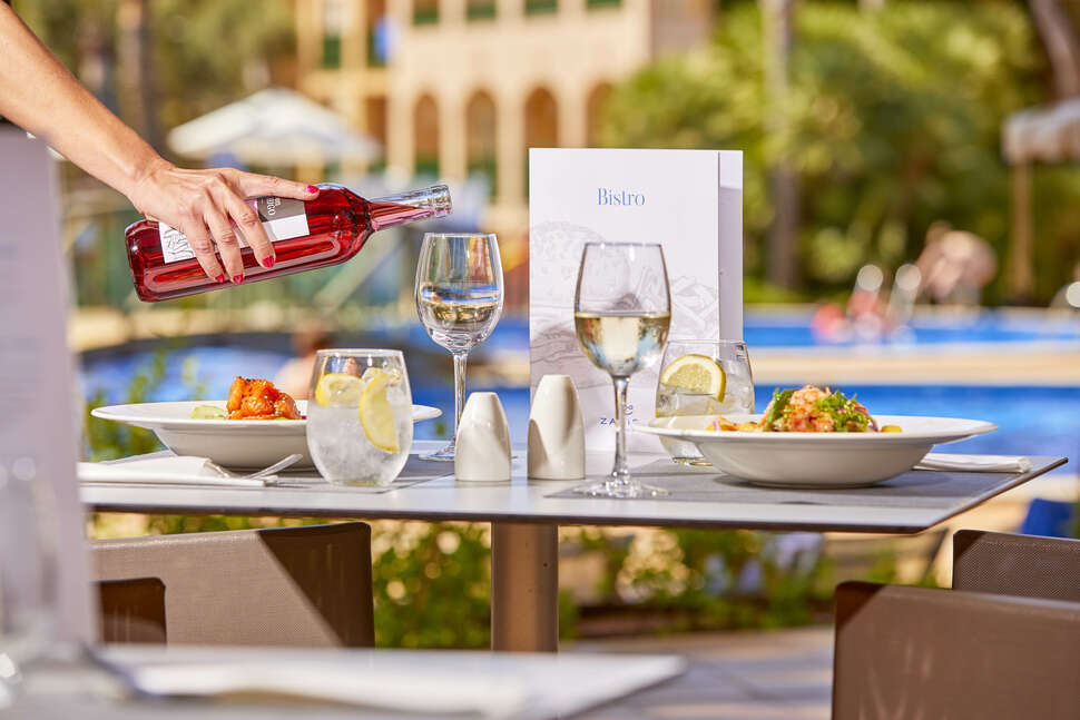Een foto van Hotel Zafiro Cala Mesquida