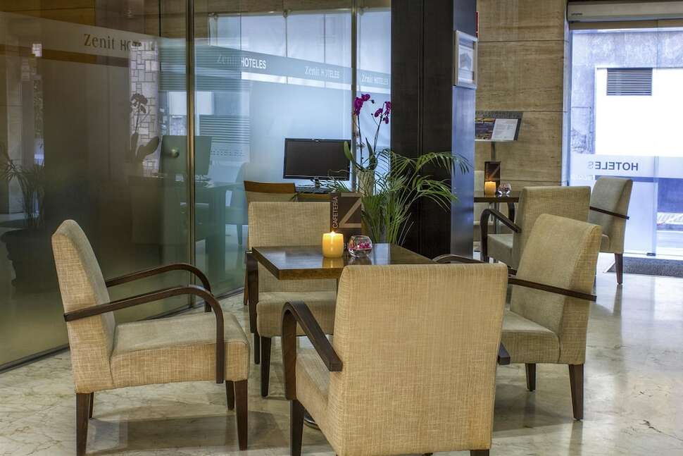 Een foto van Hotel Zenit Málaga