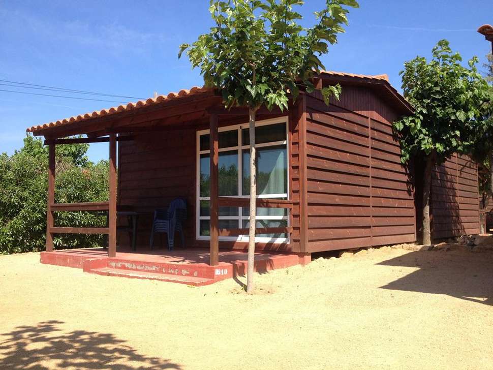 Een foto van de buitenkant van Camping Resort Els Pins