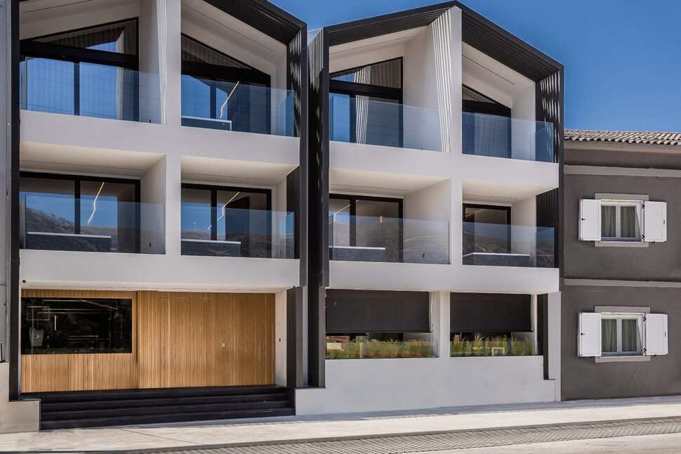 Een foto van de buitenkant van Canale Hotel & Suites