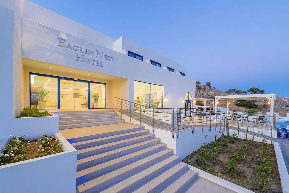 Een foto van de buitenkant van Eagles Nest Hotel