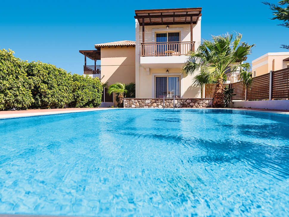 Een foto van het zwembad bij Natura Village Hotel & Spa