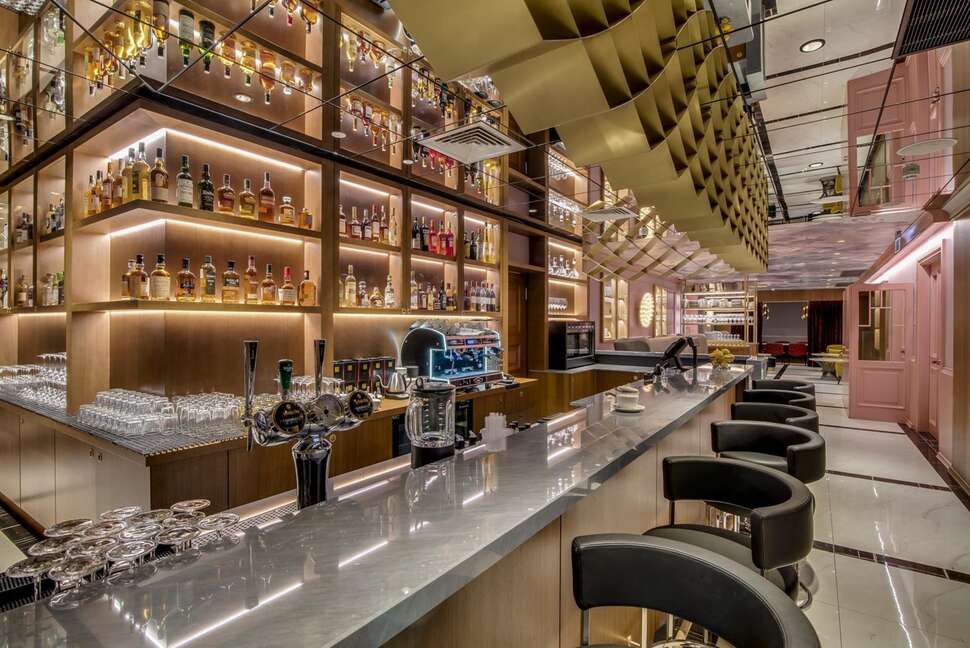 Een foto van Grand Poet Hotel