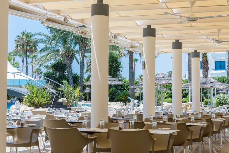 Een foto van de faciliteiten bij Tasia Maris Beach Hotel