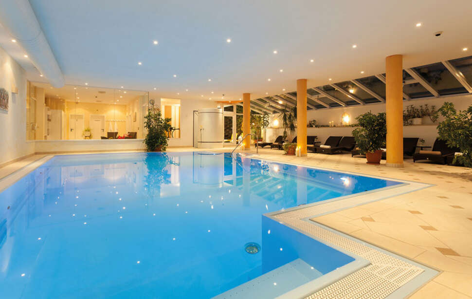 Een foto van het zwembad bij Hotel Hochland
