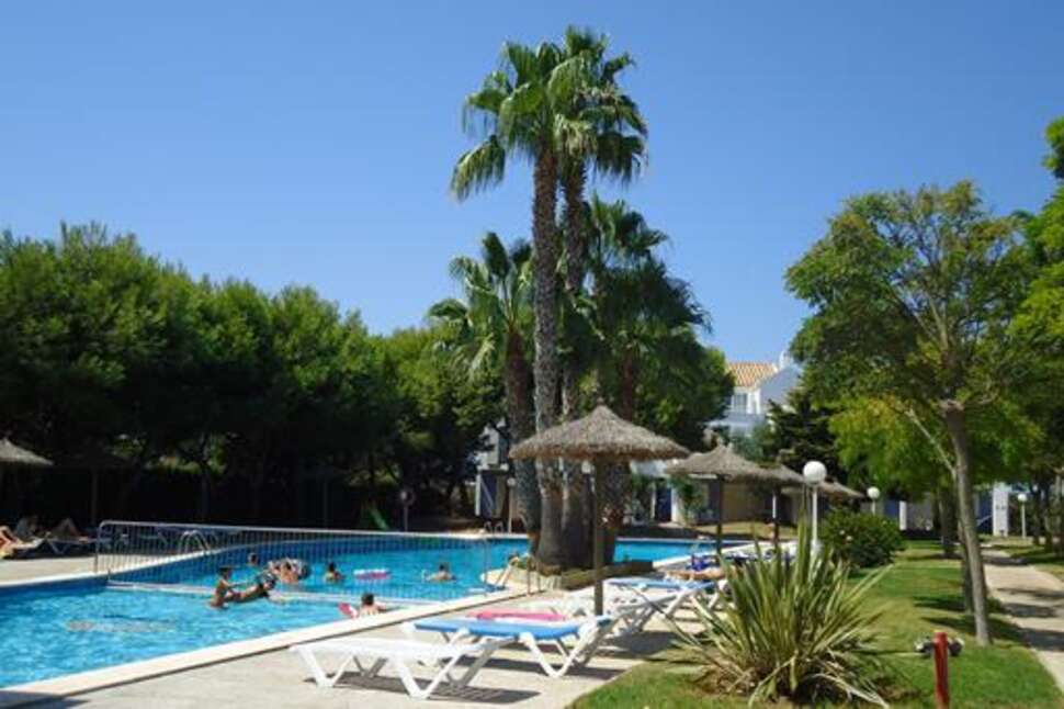 Ein Foto vom Pool im Club Ciudadela