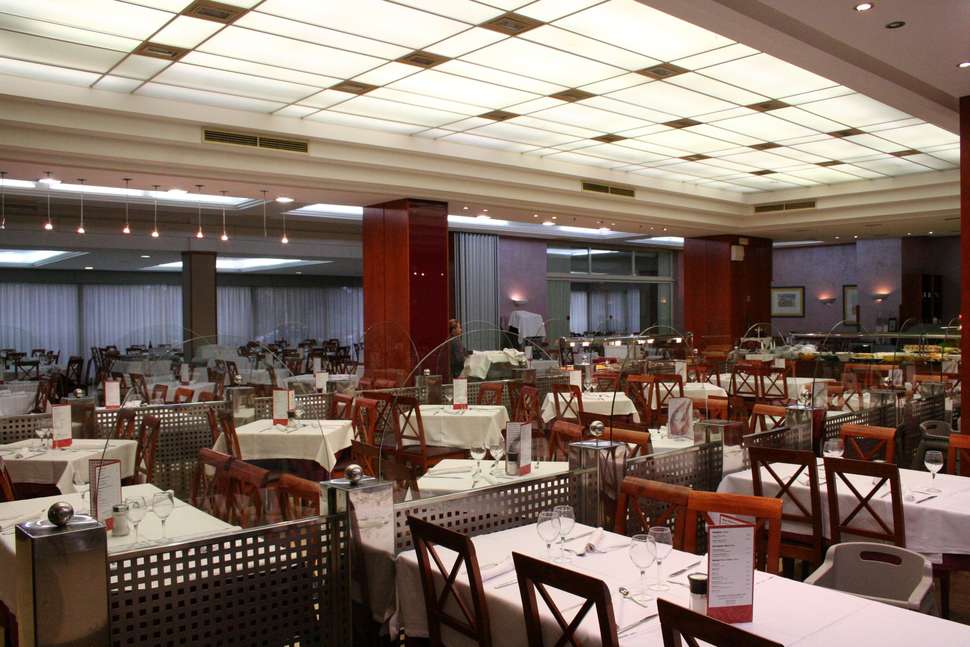 Een foto van de faciliteiten bij 4R Regina Gran Hotel