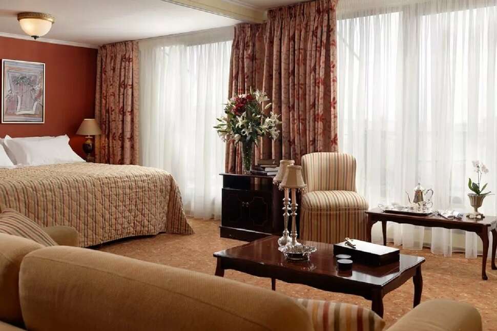 Ein Foto Titania Hotel