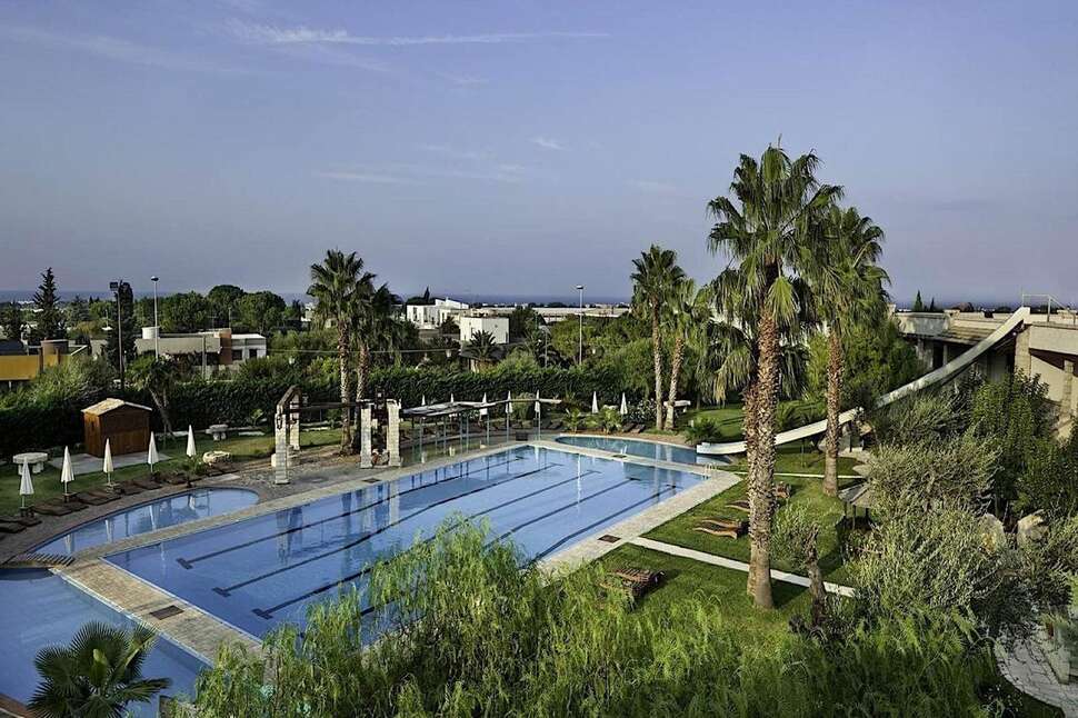 Ein Foto von einer Übersicht des Unahotels Regina Bari