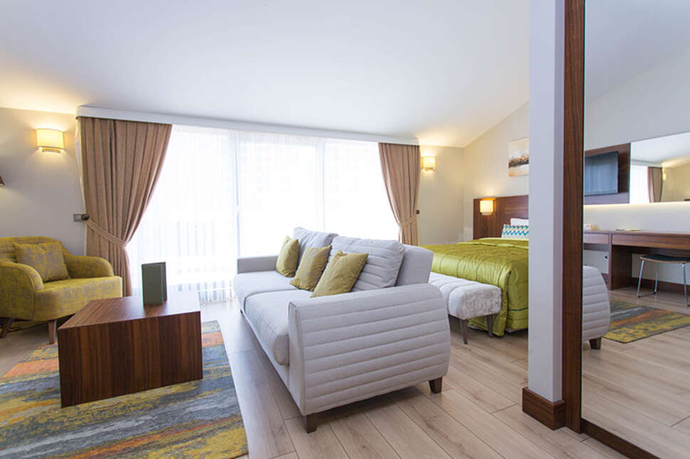 Een foto van The White Orient Hotel