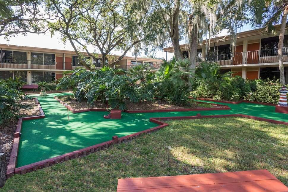 Ein Foto Ramada by Wyndham Kissimmee Gateway