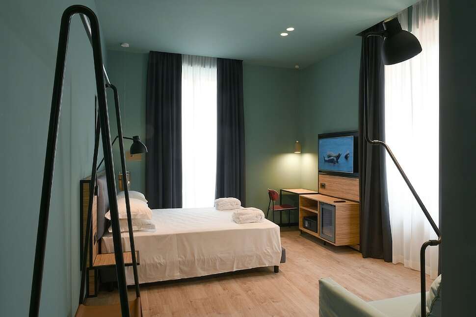 Een foto van The Poet Hotel