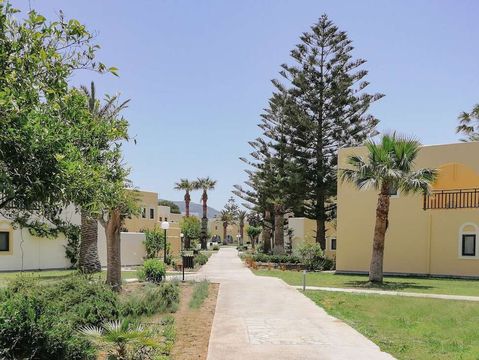 Een foto van de buitenkant van Grecotel Casa Paradiso