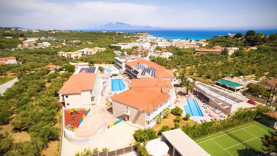 Ein Foto Karras Grande Resort