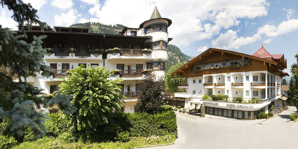 Een foto van een overzicht van Hotel Berghof Mayrhofen